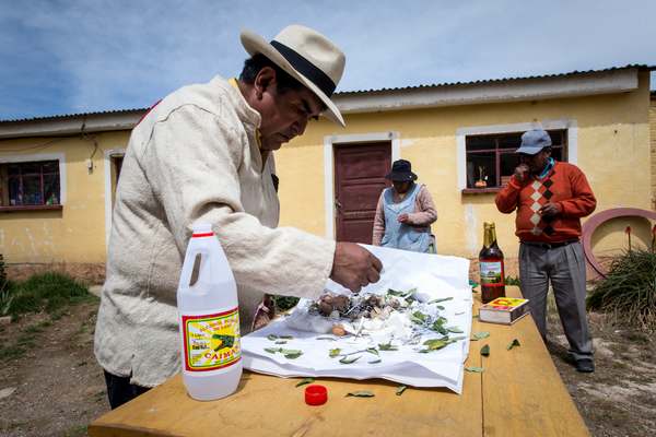 Traditional indigenous medicine arrives in the hospitals of Bolivia
