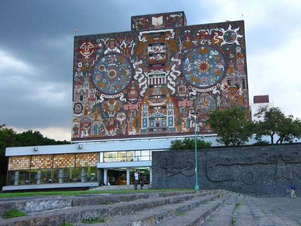 The wonderful Aztec murals of the Mexican University (PHOTO)