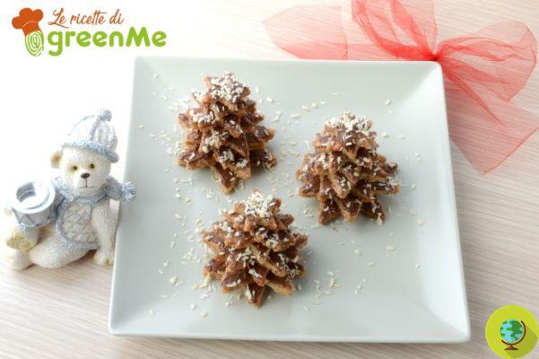 Christmas tree biscuits with homemade nutella and coconut (recipe without butter)