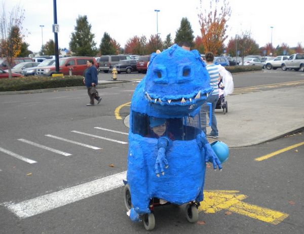 The fantastic Halloween costumes for children in wheelchairs (PHOTO)