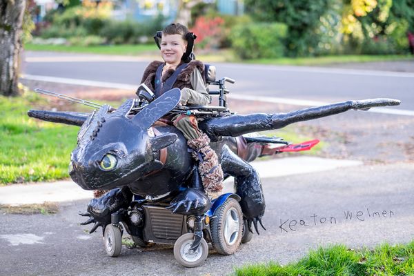 As fantásticas fantasias de Halloween para crianças em cadeiras de rodas (FOTO)
