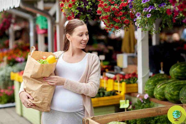 All the foods you shouldn't eat during pregnancy to avoid infections and food poisoning