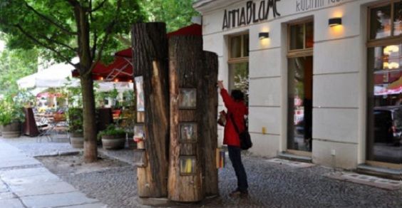 Bookcrossing: en Berlín, los libros brotan de los árboles con Book forest