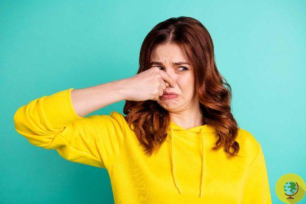 It stinks as a health warning: 5 bad body odors you shouldn't underestimate