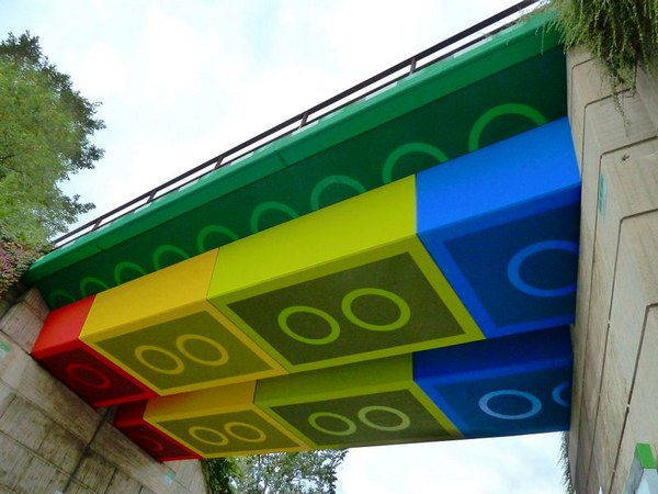 Lego Bridge, the extraordinary Lego bridge in Germany (PHOTO)