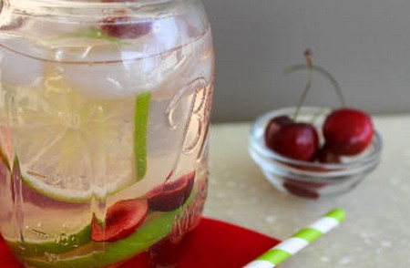 10 recetas de aguas con sabor a frutas