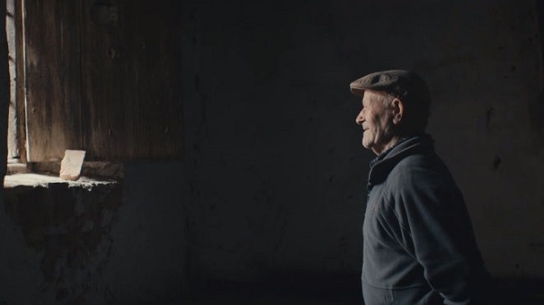 Forty years of solitude: the romantic story of the elderly couple who live in the abandoned village of La Estrella