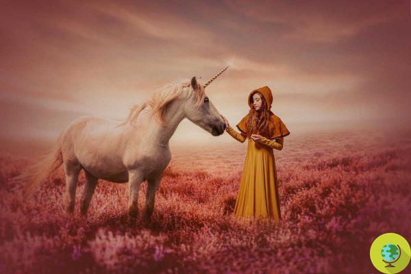 The fantasy artist who transports the little patients of the Child Jesus to a magical world