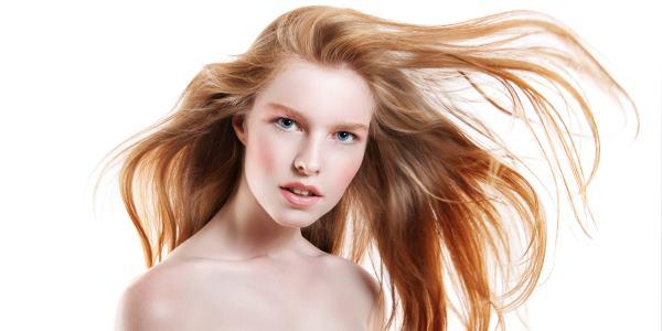 Hibisco: cómo teñir el cabello de rojo con hierbas para teñir