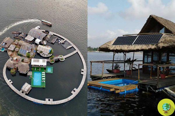 This floating hotel is built with 800 plastic bottles collected from the beaches of the Ivory Coast