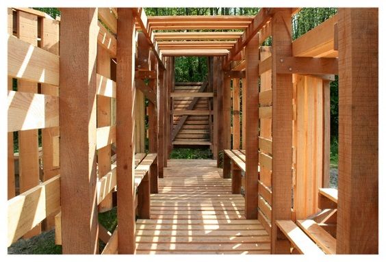 Bridges, hotels and wooden houses for plants and animals (PHOTO)