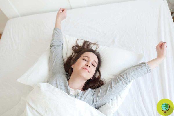 8 razões pelas quais dormir de costas pode resolver seus problemas de sono