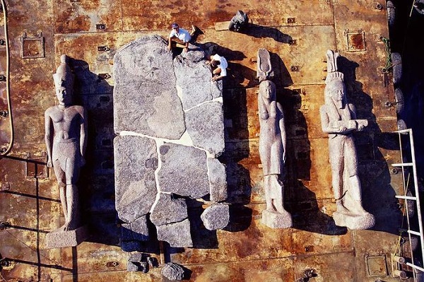 L'Atlantide d'Egypte : statues gigantesques, joyaux antiques et tiges reposaient au fond de la mer