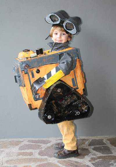 10 Carnival costumes for children to create with a box