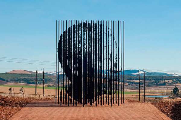 As 10 esculturas espalhadas pelo mundo que te deixam com a respiração suspensa