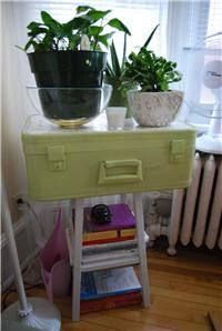 How to creatively recycle old suitcases