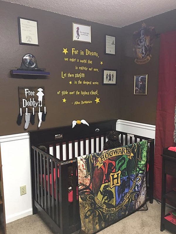 Padres que crearon un original dormitorio al estilo Harry Potter para su hijo (FOTO)