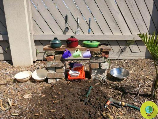 Mud kitchens, how to make them and make your child connect to nature through play