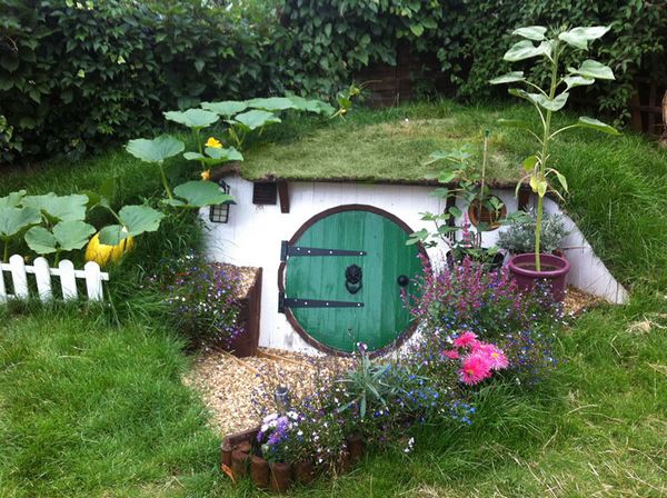 Cómo construir una casa hobbit en el jardín (FOTO)