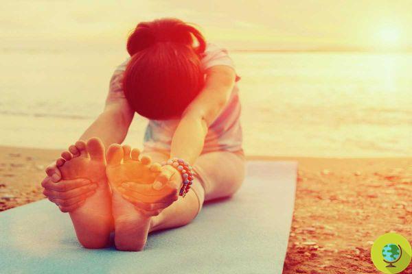 5 yoga poses to help you fight insomnia and sleep better