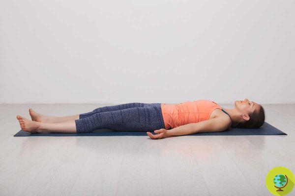 5 posturas de yoga para ayudarte a combatir el insomnio y dormir mejor