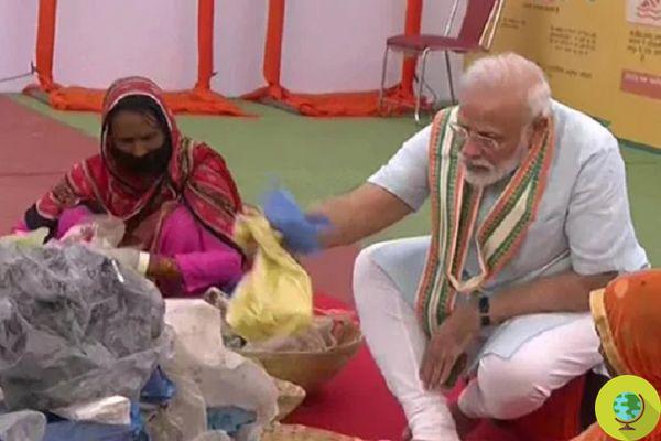 Primeiro-ministro indiano coleta plástico junto com lixeiros