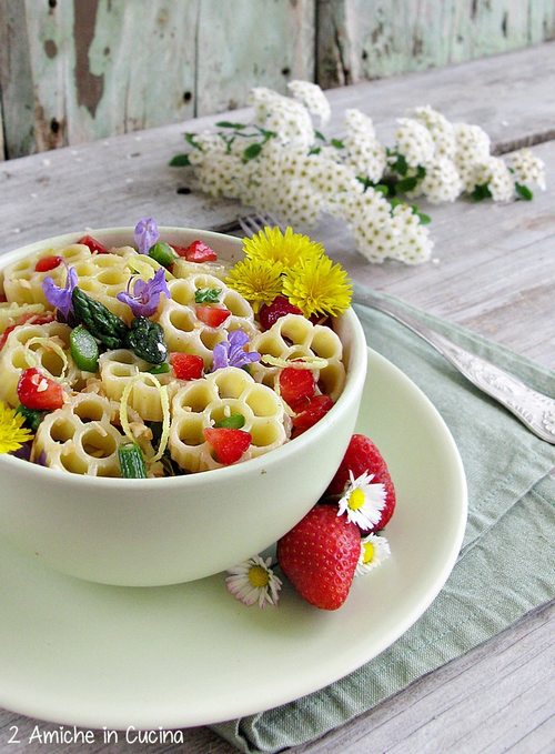 10 recipes with freshly blossomed flowers in the garden