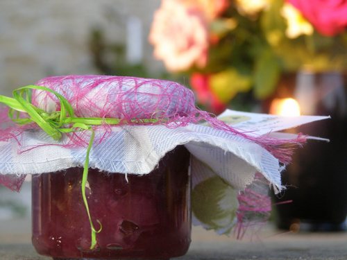 10 recettes avec des fleurs fraîchement épanouies dans le jardin