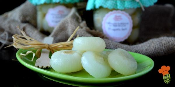 Sweet and sour onions: the recipe to keep them all year round