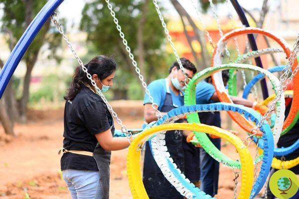 Con neumáticos y residuos industriales, este arquitecto indio ha construido y donado más de 280 parques infantiles en todo el país