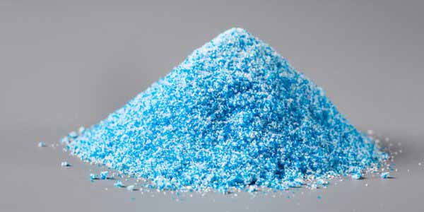 Does edible sea salt contain microplastics?