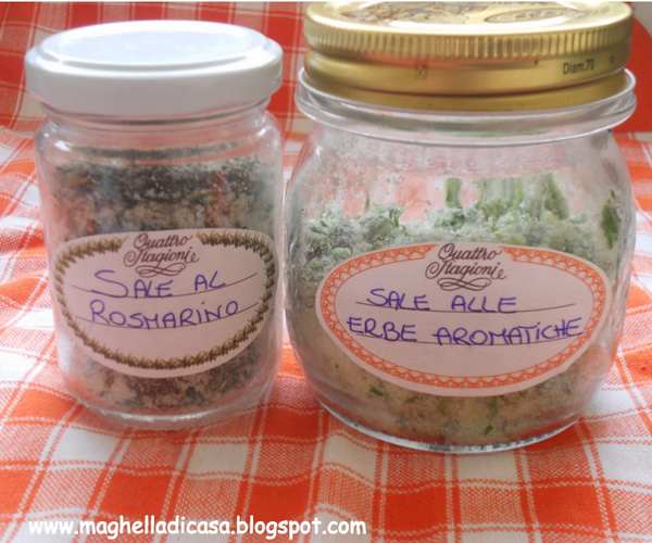 Homemade flavored salt: 10 recipes with herbs, spices and fruit