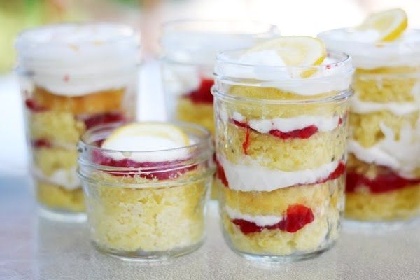 Gâteaux en bocaux : 10 idées pour préparer des desserts originaux à la maison