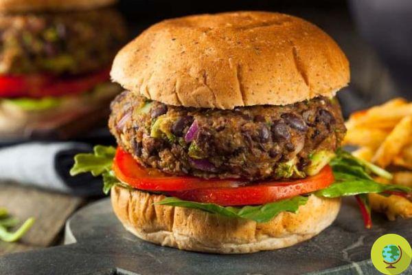 ¡Cuidado con la sal en las hamburguesas vegetarianas y los embutidos vegetales envasados!