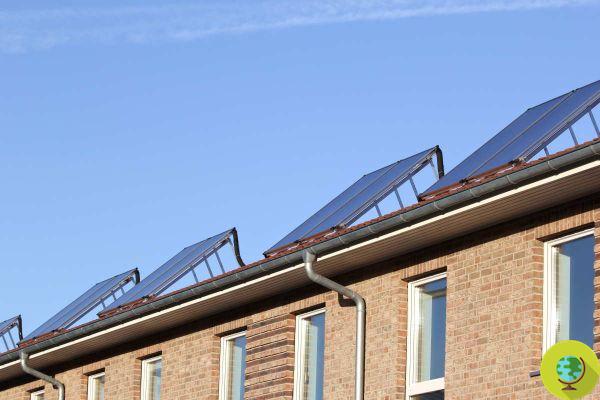 Eco-bonus 65% pour chauffer l'eau avec des capteurs solaires sur le toit : comment ça marche