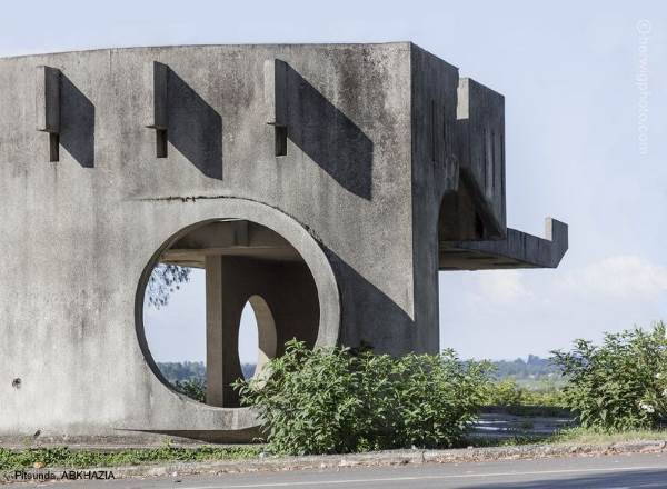 The extravagant beauty of the former Soviet Union bus stops