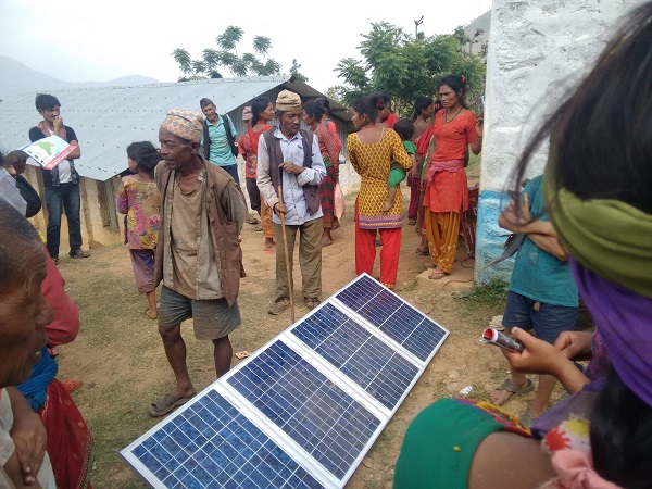 Earthquake in Nepal: this is how solar lights and photovoltaics are helping relief and reconstruction