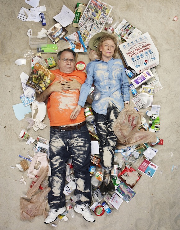 7 días de basura: impresionantes retratos de personas en su basura (FOTO)