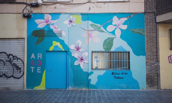 A fantástica arte de rua em ponto cruz que colore as cidades da Espanha (FOTO)