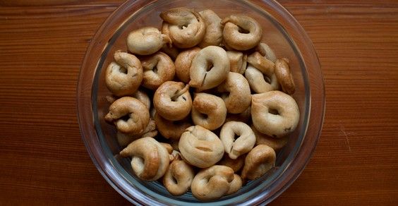 Taralli: how to prepare them at home with sourdough