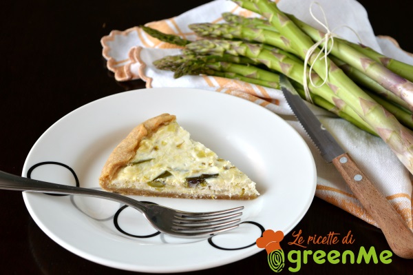 Savory pies: ricotta and asparagus tart