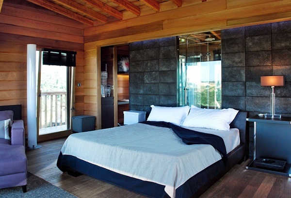 Cabanes perchées : la chambre d'hôtes pour dormir dans une cabane perchée au milieu des lavandes (PHOTO)