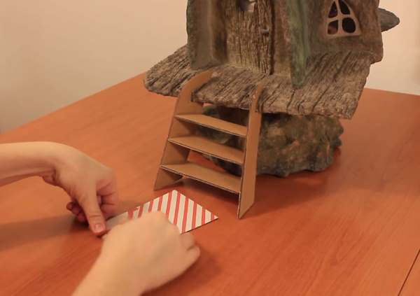 DIY maison de fée en carton (TUTORIEL)