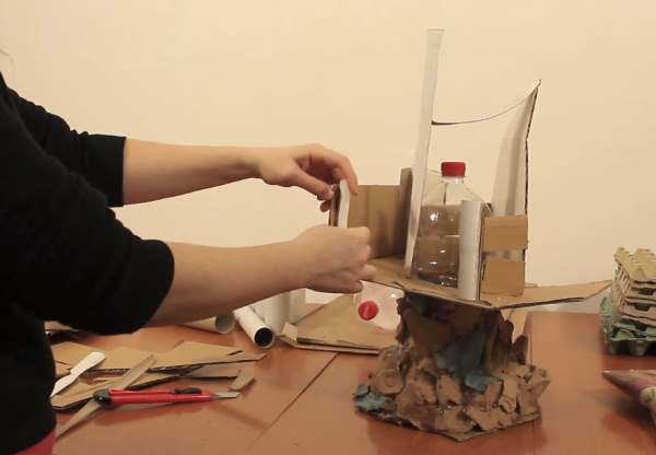 DIY fairy house with cardboard (TUTORIAL)