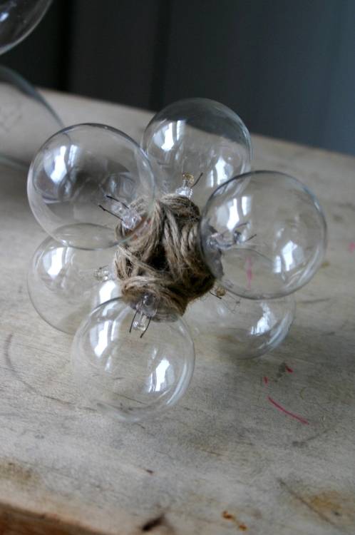 Creative recycling of incandescent light bulbs