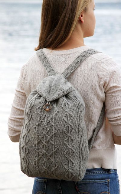 10 knitted or crocheted backpacks