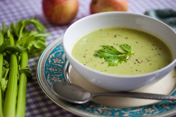 10 vegetarian recipes with apples (sweet and savory)