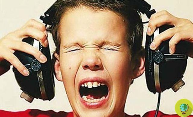 Too much music in headphones: the hearing of young people at risk