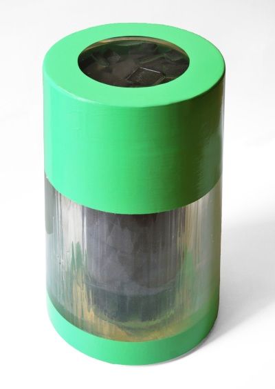 Nucléaire ! : le tabouret design fabriqué avec des déchets nucléaires recyclés