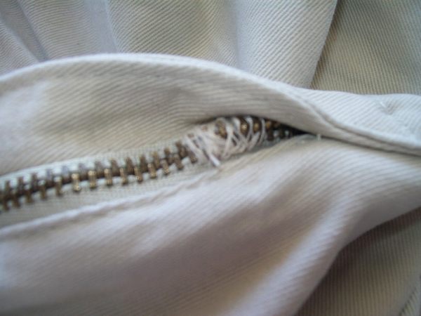 Broken zipper: how to fix a zip in 4 steps (VIDEO)
